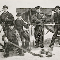 Seal hunting party in the Vasa archipelago, in the early 1900’s. Photographer: I. K. Inha Archive collection: Finnish Heritage Agency / Ethnographic Picture Collection KK2969:219