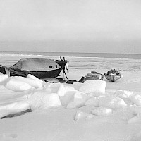 Basecamp in the 1950’s.  Photographer: unknown. Archive collection: Kvarken Boat Museum, picture archive